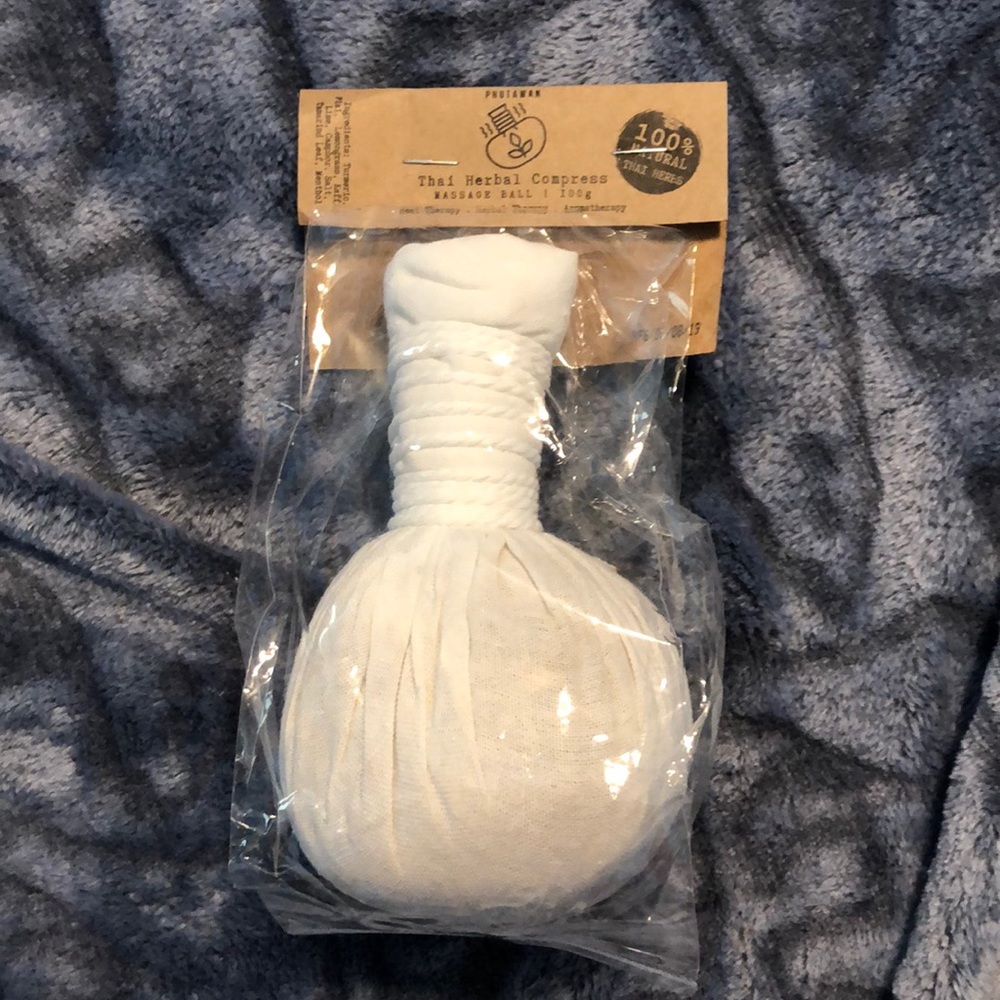 Thai herbal compress